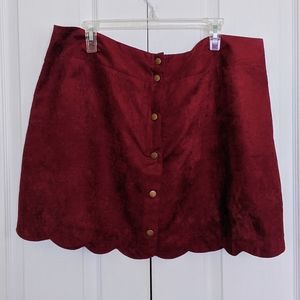 👕 FAUX SUEDE SCALLOP MAROON SKIRT